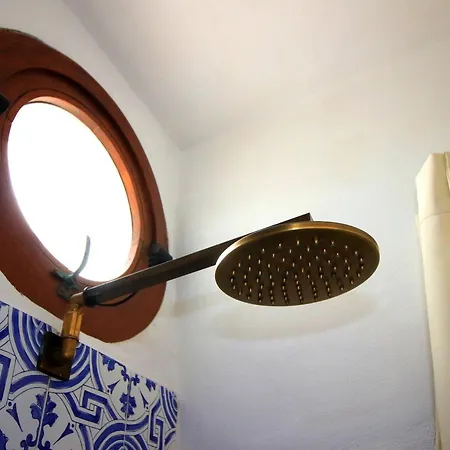Debaix Bastioni Marco Polo 55 * אלגהרו