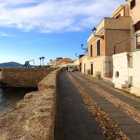 Apartment Debaix Bastioni Marco Polo 55 Alghero